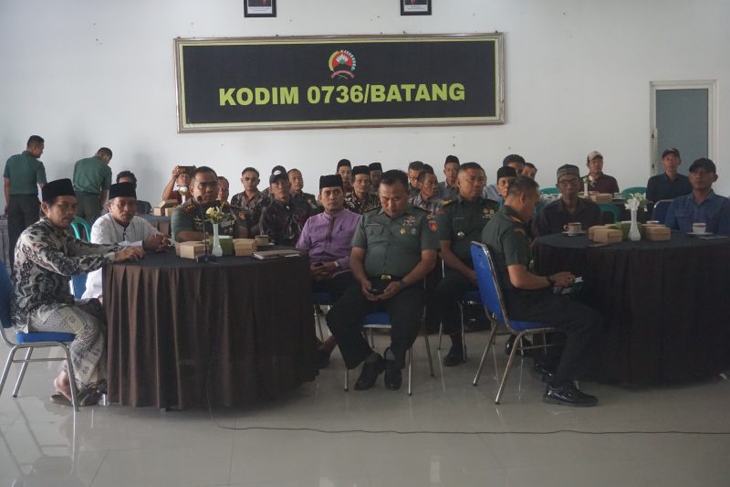 Dandim 0736/Batang Ikuti Vicon Komsos Terpusat dengan Tokoh Masyarakat