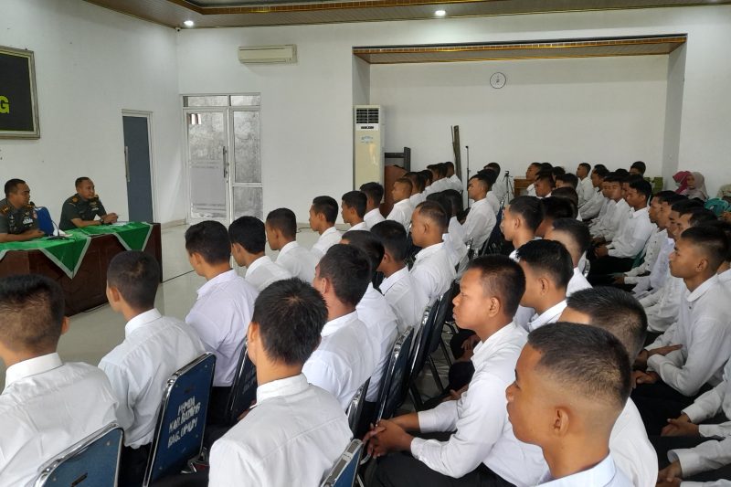 Dandim Batang Berikan Motivasi dan Arahan Kepada Casis Catam TNI AD