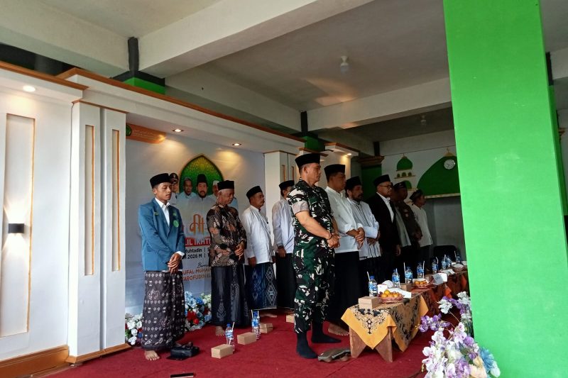 DANRAMIL 05/REBAN MELAKSANAKAN PENGAJIAN UMUM DI DESA SUKOMANGLI KEC. REBAN KAB. BATANG