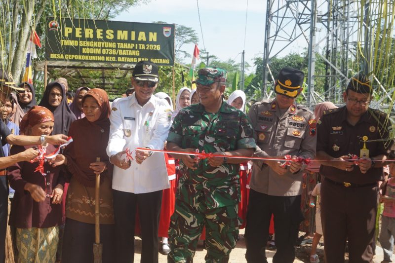 Resmi Ditutup Dandim, Wabup Batang Berharap Masyarakat Merasakan Manfaat Hasil Program TMMD